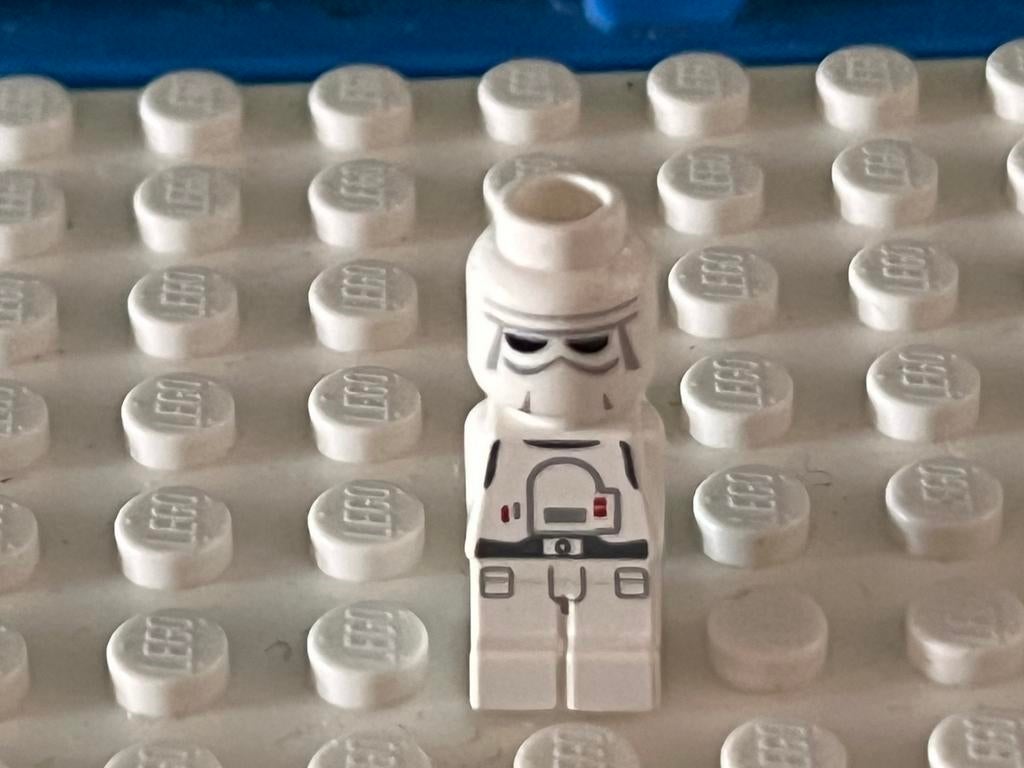 Lego microfiguur starwars snowtrooper, Kinderen en Baby's, Speelgoed | Duplo en Lego, Ophalen of Verzenden, Zo goed als nieuw