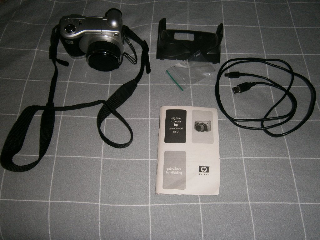 HP Photosmart 850 + 2 SD‑kaarten, manual & USB‑kabel, Ophalen, Ingebouwde flitser, Geheugenkaart, 4 megapixels