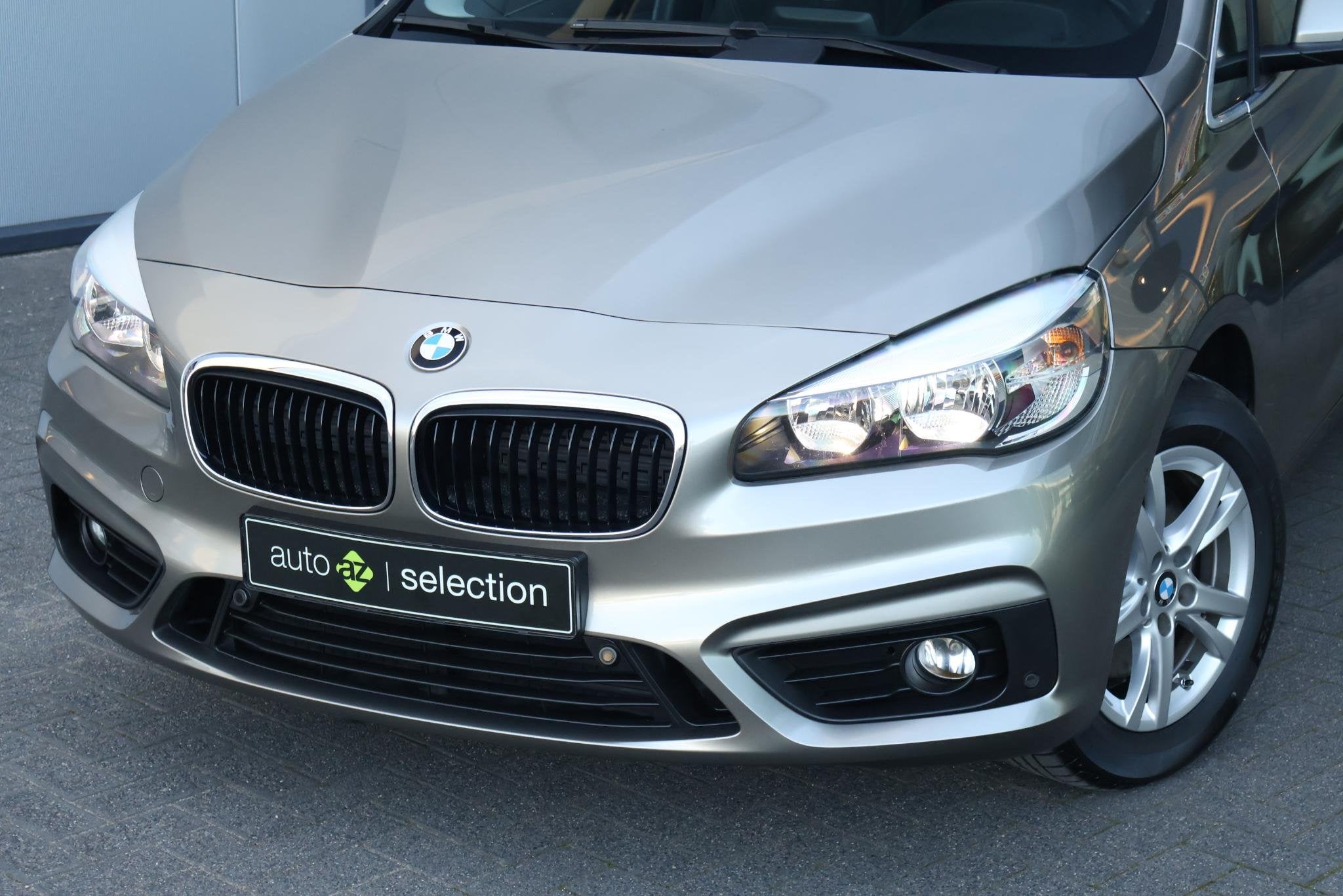 BMW 2-serie Active Tourer 220i Executive / Trekhaak / Cruise, Auto's, 1998 cc, Euro 6, Origineel Nederlands, Grijs