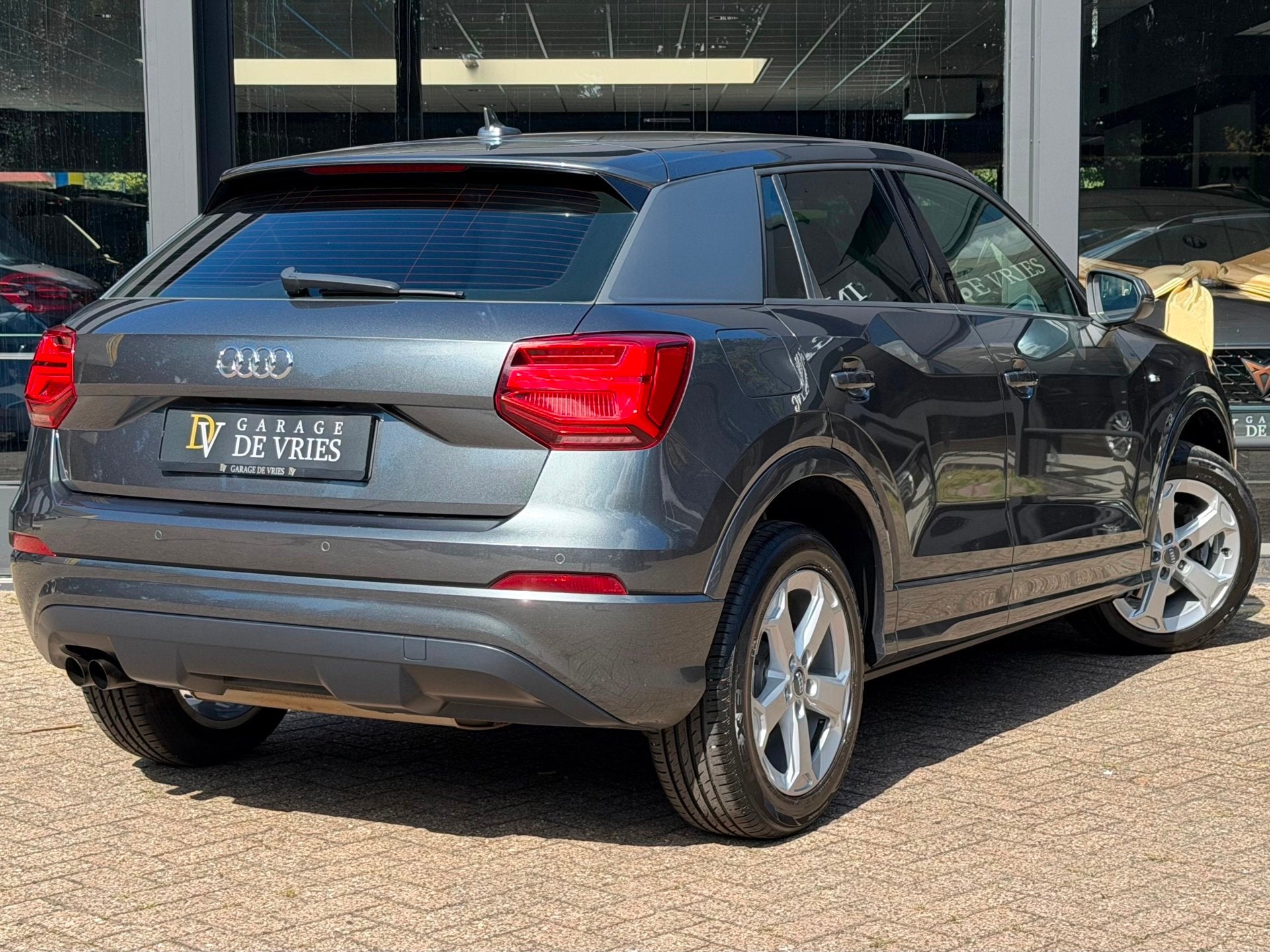 Audi Q2 1.4 TFSI 150pk CoD S-Line Automaat 1500KG Trekgewich, Auto's, Audi, 4 cilinders, 150 pk, Leder en Stof, Origineel Nederlands