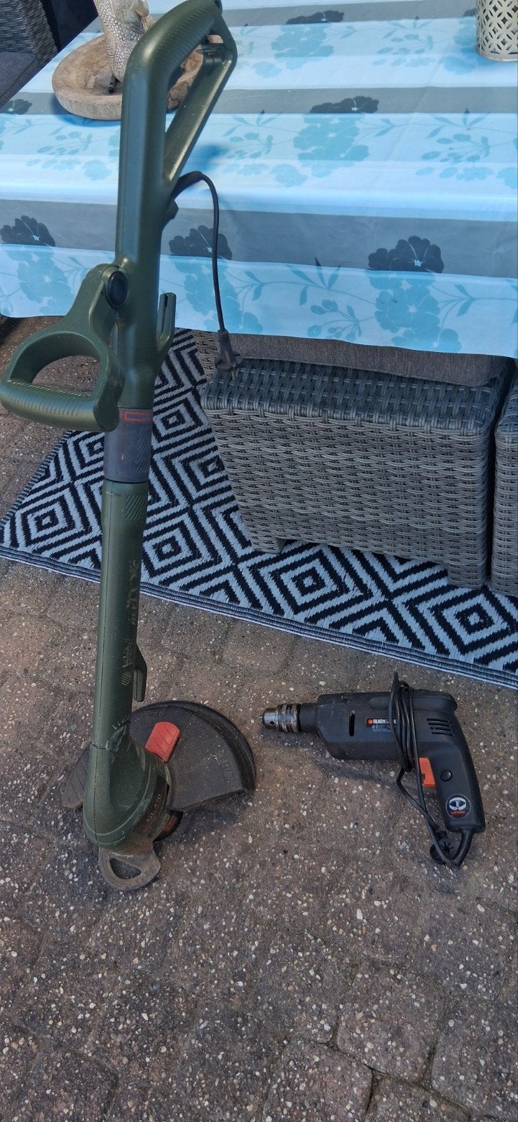 Boorm en gras trimmer  stuk, Tuin en Terras, Grastrimmers, Ophalen of Verzenden, Elektrisch