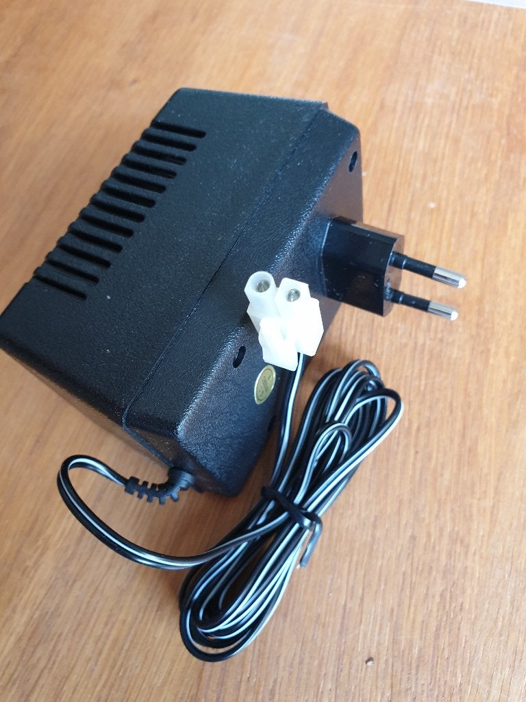 acculader druppellader transformator 9-12 volt 600 mA NIEUW, Auto-onderdelen, Accu's en Toebehoren, Ophalen of Verzenden, Nieuw