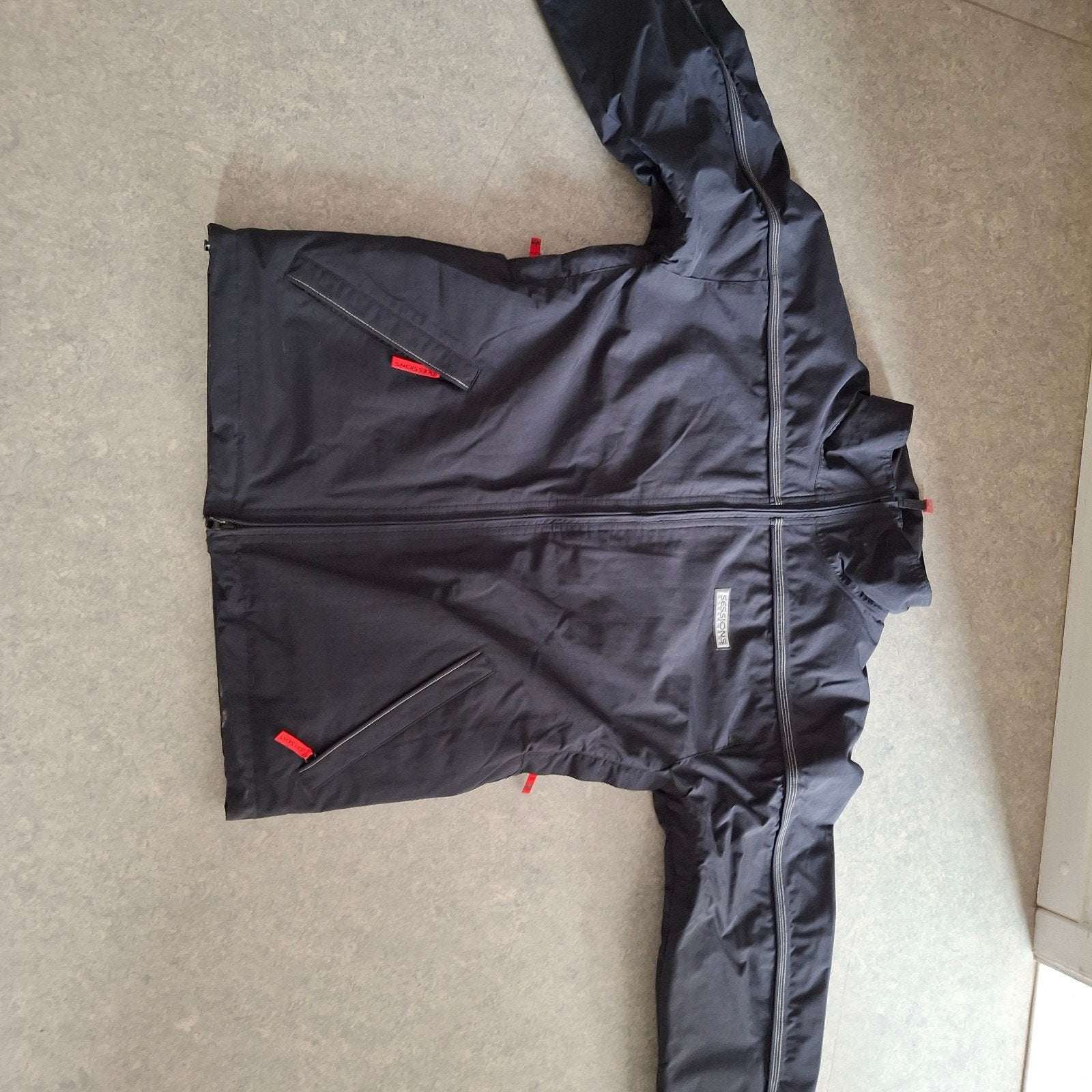 Snowboardjas Sessions maat S, Kleding | Heren, Sessions, Nieuw, Ophalen of Verzenden, Jack