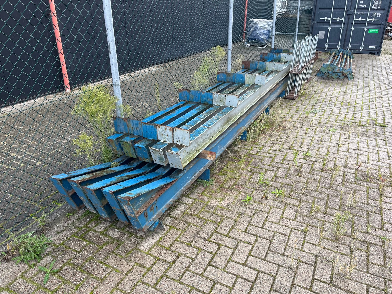 Staalconstructie loods 12x11m, Ophalen