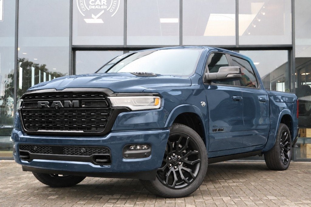 Dodge RAM PICKUP 1500 5.7i V8 4x4 HEMI LIMITED / NEW MODEL 2, Automaat, Huisgarantie, Met garantie (alle), Zwart