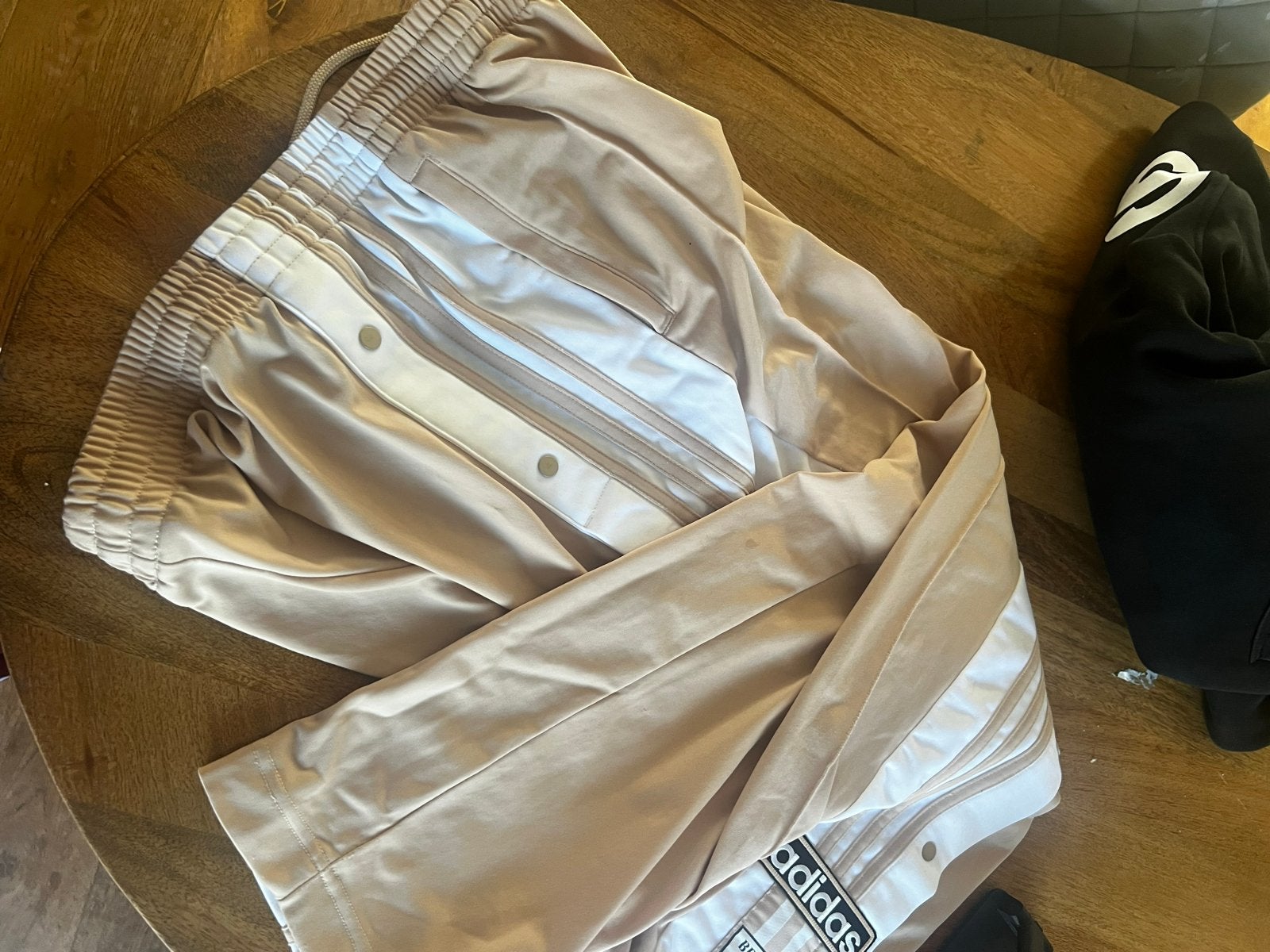 Adidas Brand Stripes Broek - Maat M, Maat 38/40 (M), Beige, Ophalen of Verzenden, Zo goed als nieuw