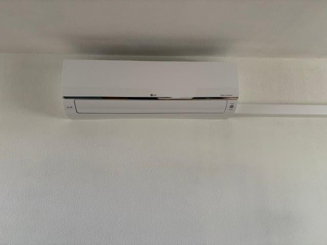 Airconditioning LG, Witgoed en Apparatuur, Airco's, Ophalen, Timer, 3 snelheden of meer, Gebruikt