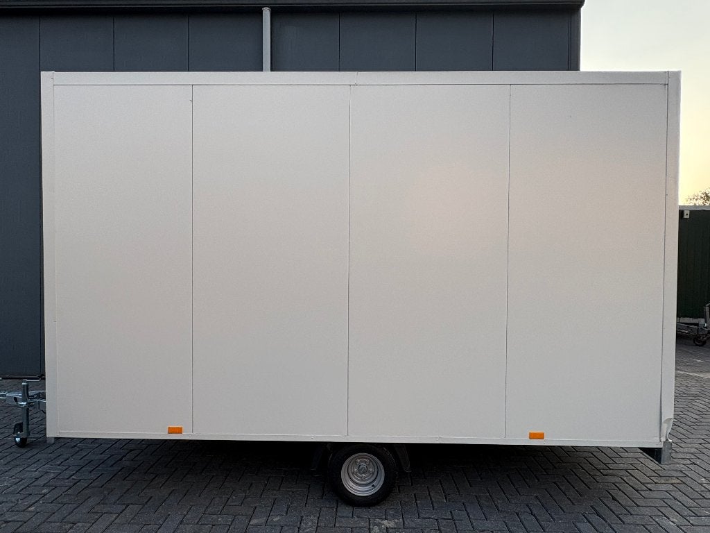 Nieuwe snelverkeer schaftwagen / bouwkeet 4 x 2 meter, Ophalen