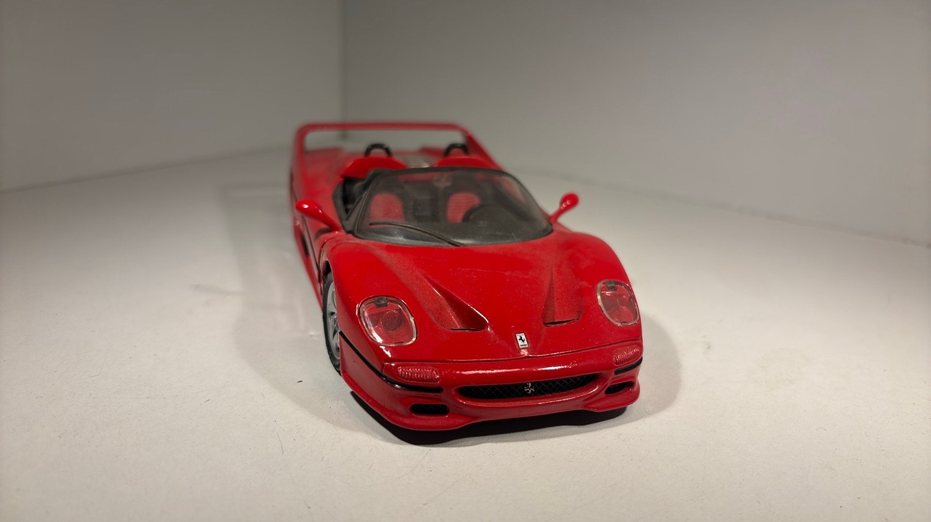 Ferrari f50 spyder maisto 1.24, Hobby en Vrije tijd, Modelauto's | 1:24, Maisto, Ophalen of Verzenden, A, A