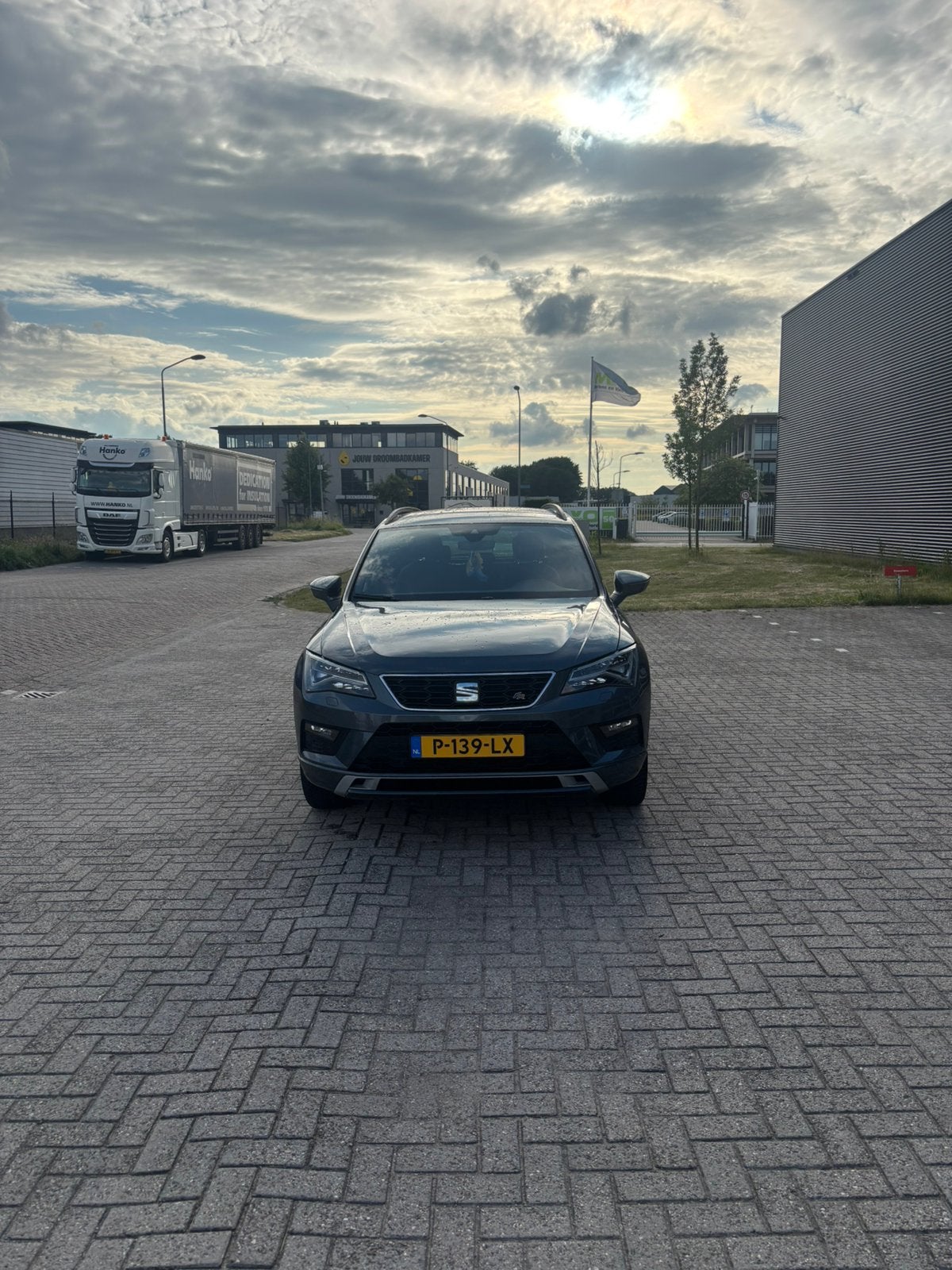 Seat Ateca 1.5 Ecotsi 190pk Dsg-7 2020 Grijs, Ophalen, Gebruikt