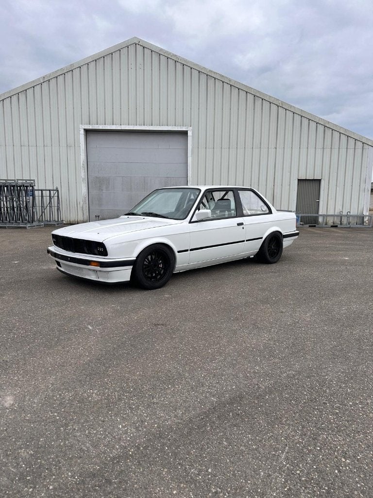 BMW E30 Raceauto - Nieuw opgebouwd, klaar voor de start!