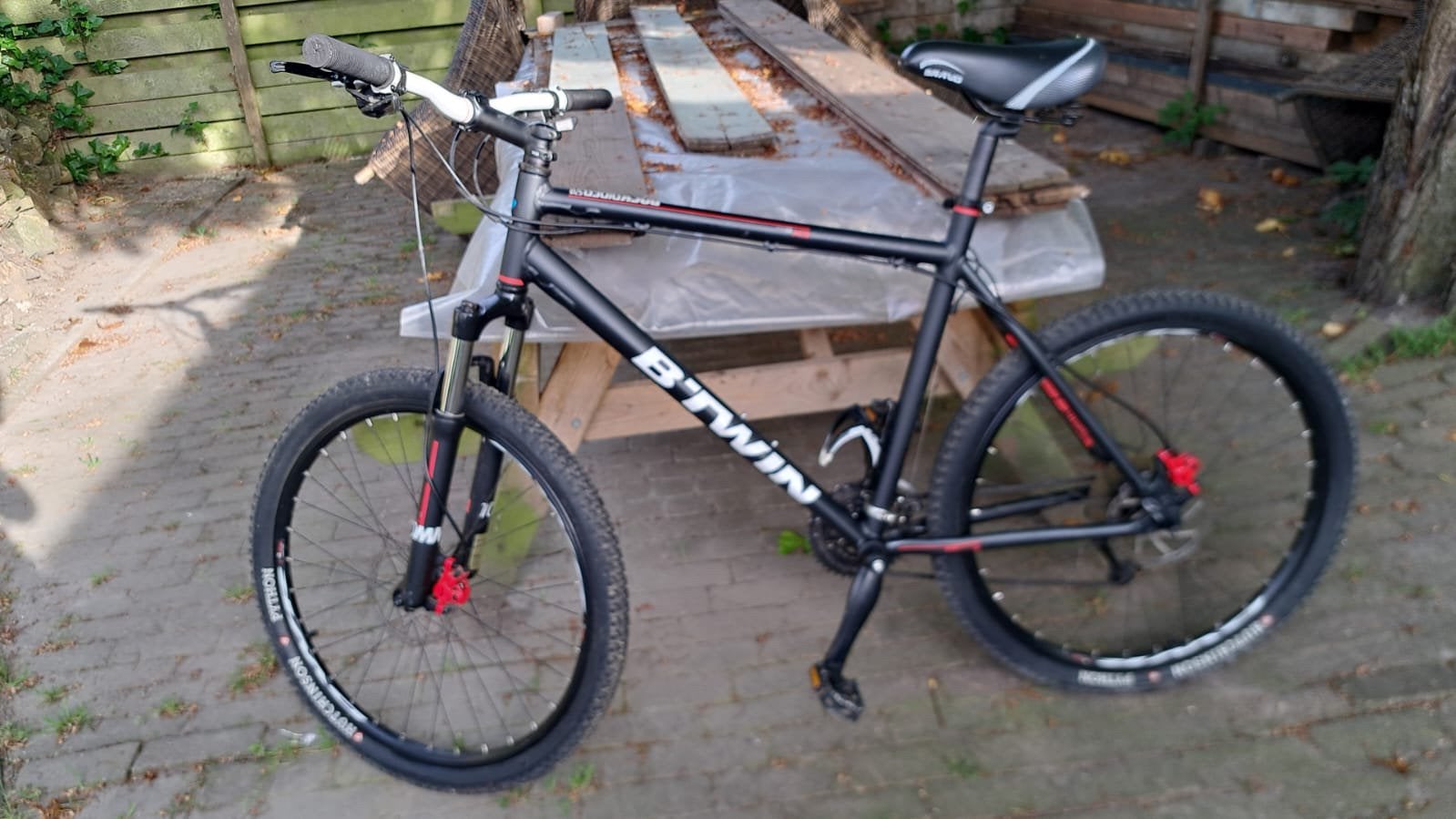 BTWIN montainbikes 21 versnellingen, Fietsen en Brommers, Fietsen | Mountainbikes en ATB, 53 tot 57 cm, Ophalen, Zo goed als nieuw