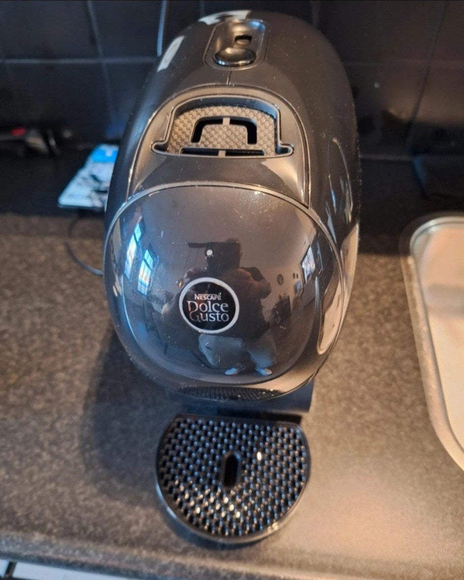 Nescafé Dolce Gusto Neo Koffiemachine - Nieuw in doos, Koffiepads en cups, Ophalen of Verzenden, 1 kopje, Koffiemachine