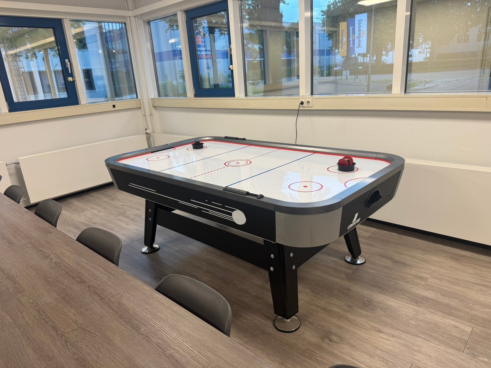 Airhockeytafel Cougar - Compleet en goed werkend