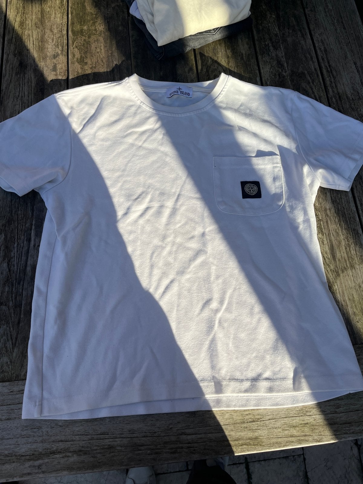 Stone Island T-shirt met borstzak - Gedragen, goede staat, Ophalen of Verzenden, Gedragen, Maat 48/50 (M), Wit