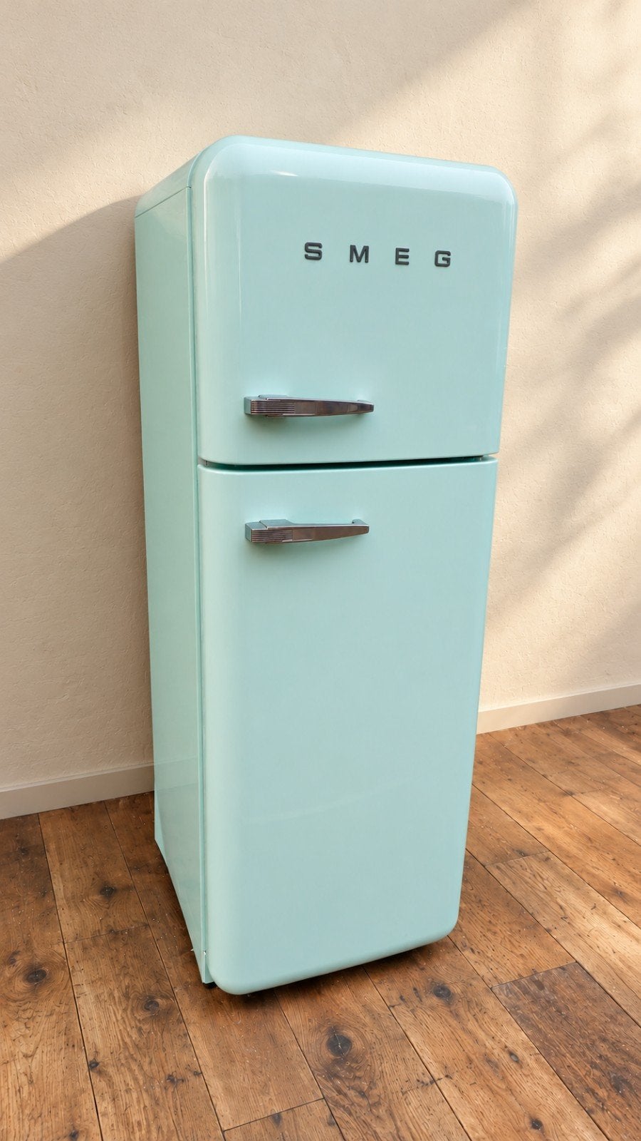 Smeg FAB30RV1 Koelkast met vriesvak - Mintgroen, Ophalen, Gebruikt, Smeg S.p.A., Via Leonardo da Vinci, 4 42016 Guastalla (RE) Italy