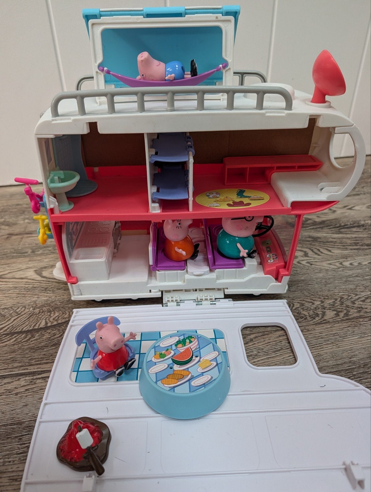 Peppa Pig Camper met Accessoires en Figuren, Ophalen of Verzenden, Gebruikt