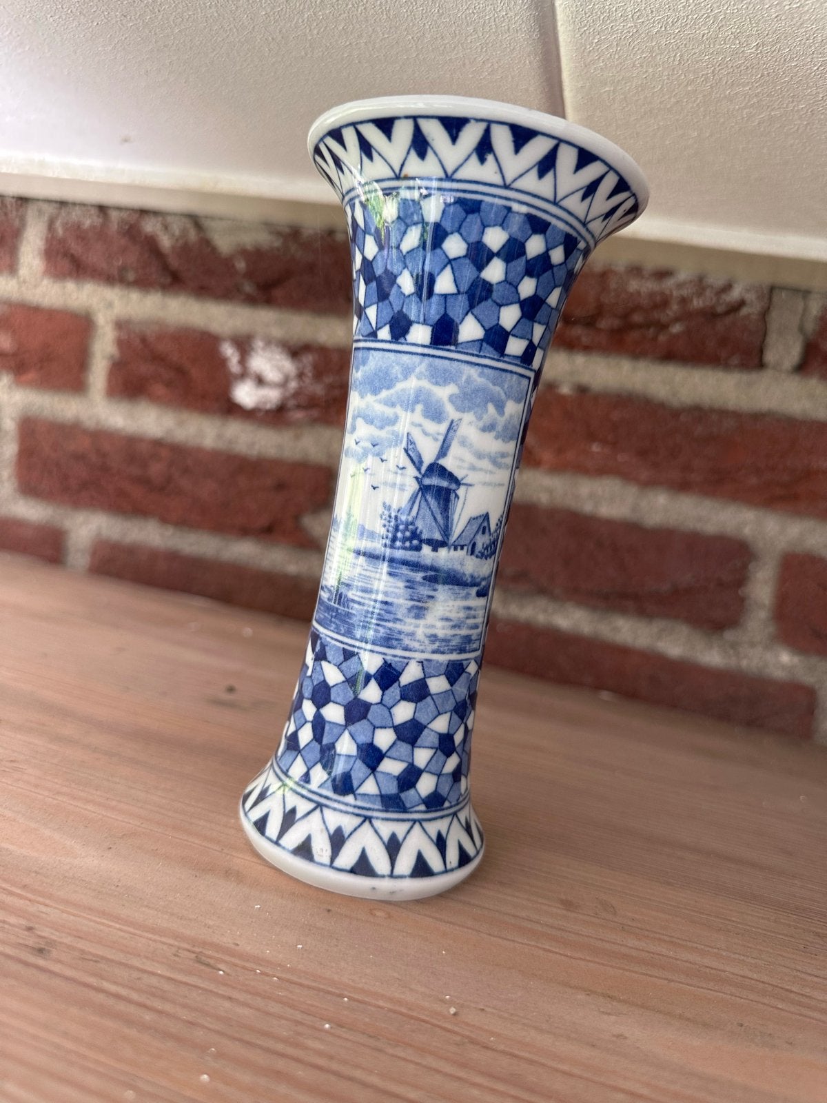 Delfts Blauw vaasje met molen en zeilschepen, Ophalen