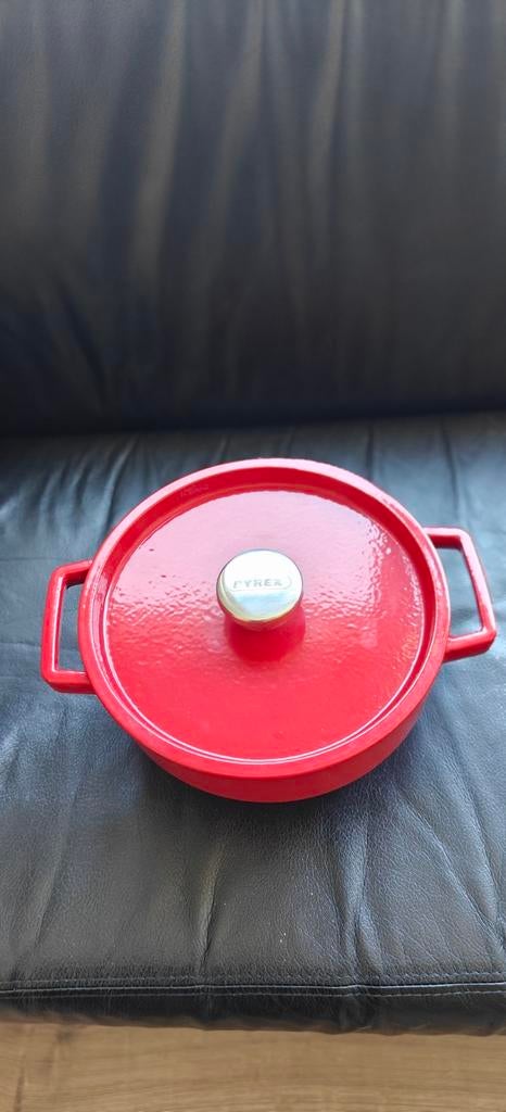 Pyrex Gietijzeren Braadpan / Slowcooker - Rood, Witgoed en Apparatuur, Ophalen, Gebruikt