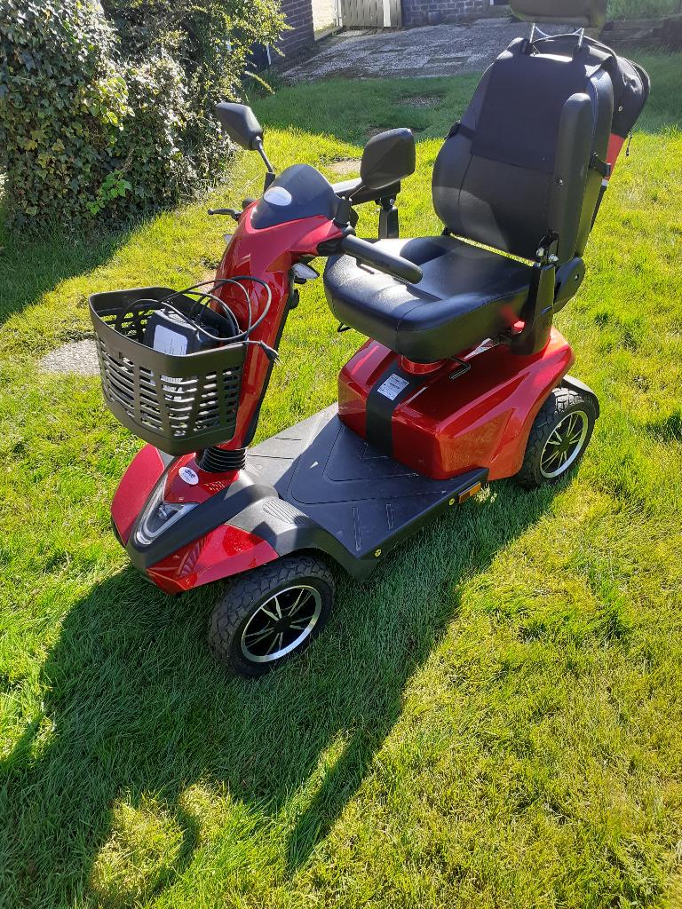 Scootmobiel Blaze (ST5D) nieuwe info, Ophalen, Gebruikt, 46 km of meer, 16 km/u of meer