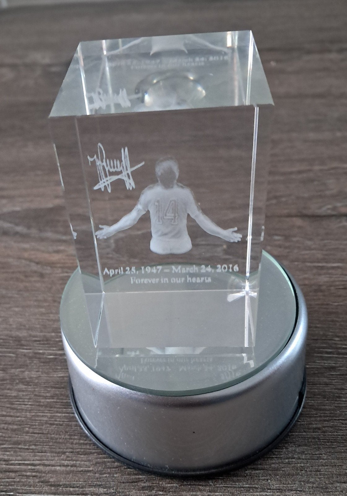 Kristallen beeldje Johan Cruijff met wisselend licht, Ophalen of Verzenden, Zo goed als nieuw, Ajax, Shirt