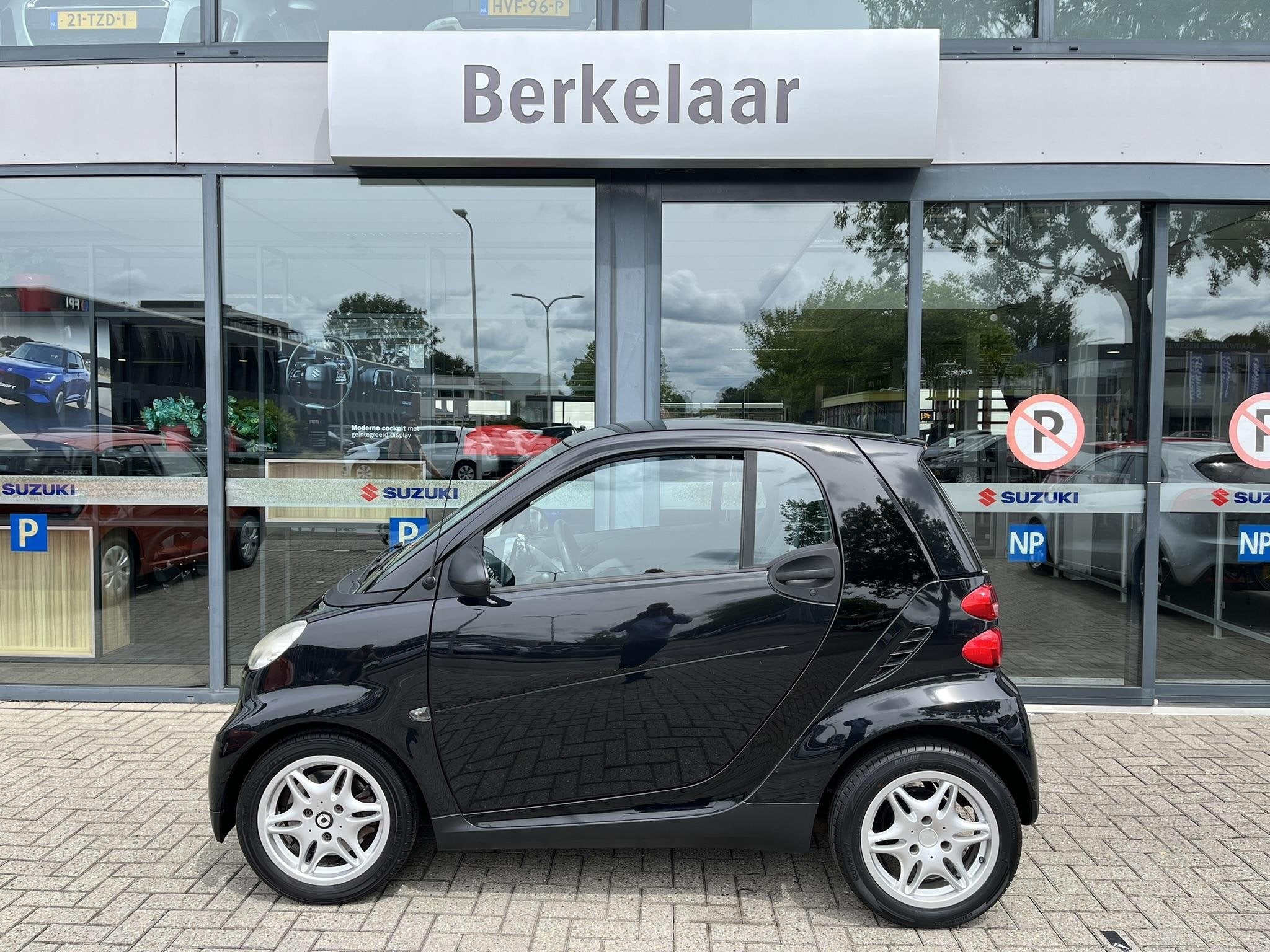 smart fortwo coupé 1.0 mhd Pure | Airconditioning |, Auto's, Smart, Automaat, Euro 5, Gebruikt, 61 pk