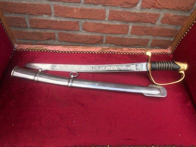 korte metalen sabel, fraai versierd lemmet, Ophalen of Verzenden, Landmacht, Overige gebieden, Zwaard of Sabel