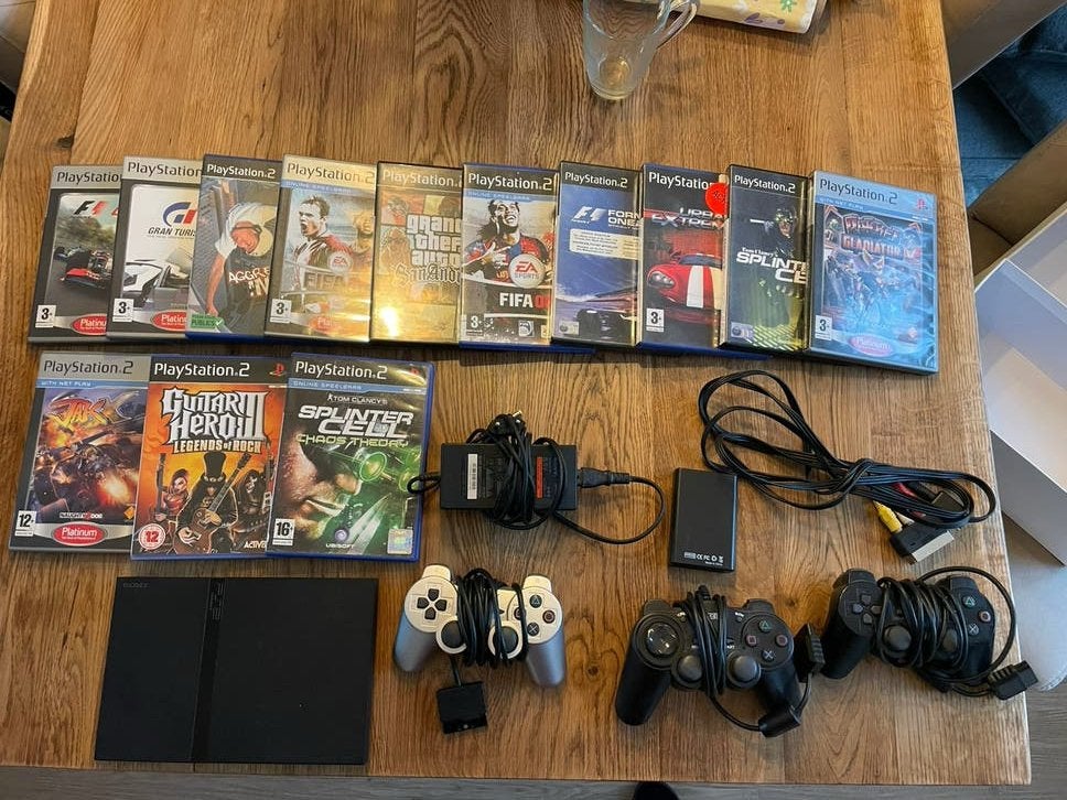 PlayStation 2 Slim met 4 controllers en 10 games, Ophalen, Zwart, Met 3 controllers of meer, Slim