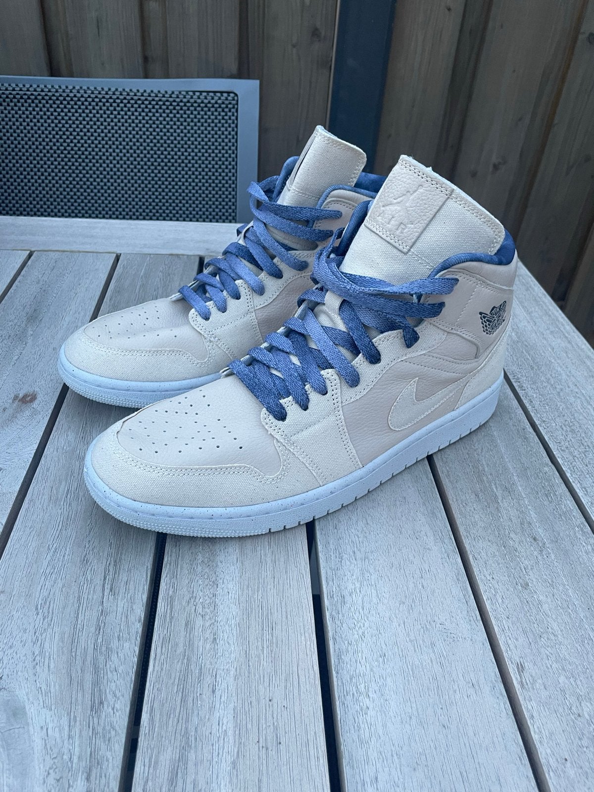Nike Air Jordan 1 Mid 'Sail' - Maat 44, Overige kleuren, Ophalen of Verzenden, Sneakers of Gympen, Zo goed als nieuw