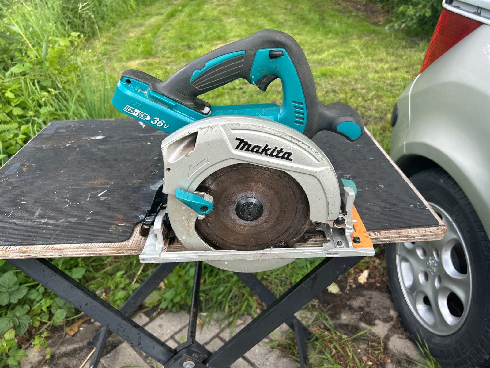 Makita DHS 710, Ophalen of Verzenden, 1200 watt of meer, Cirkelzaag, 30 tot 70 mm