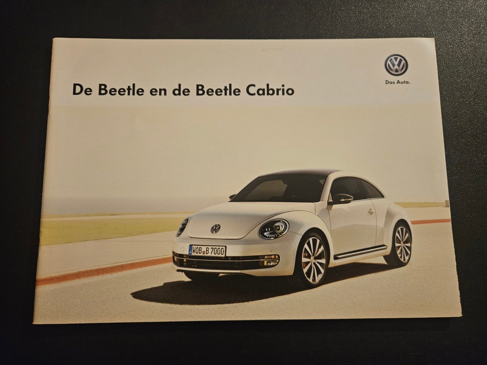 Brochure Volkswagen Beetle & Beetle Cabrio 2013, Ophalen of Verzenden, Zo goed als nieuw, Volkswagen