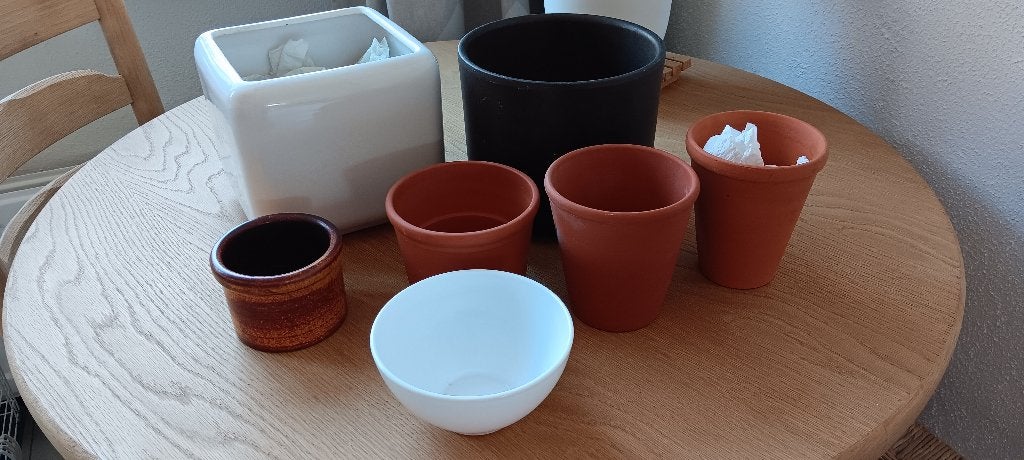 DIVERSE BLOEMPOTJES, Ophalen, Rond, Zo goed als nieuw, Balkon