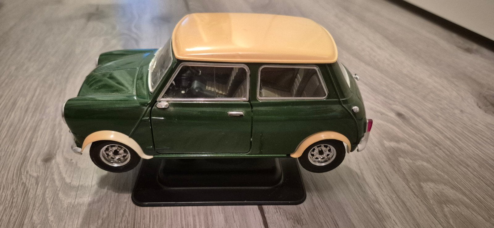 Mini Cooper Solido Schaalmodel 1:16, Hobby en Vrije tijd, Ophalen of Verzenden