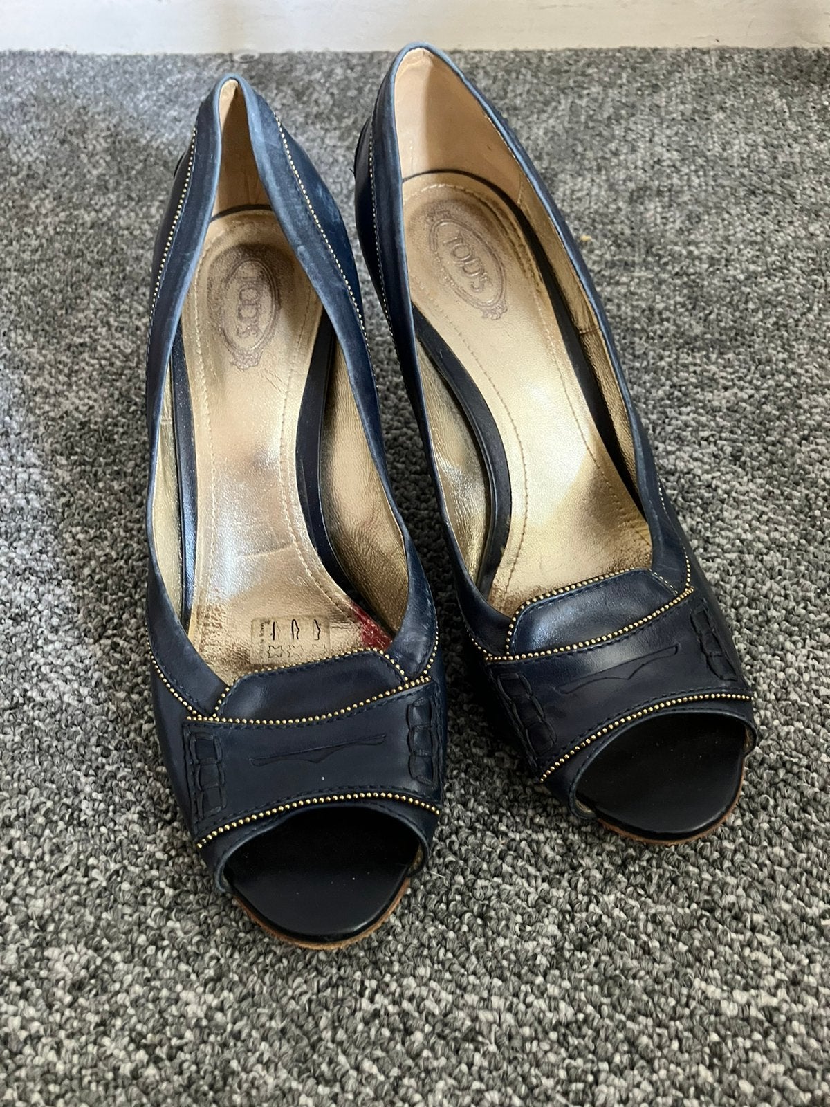 Tod’s vintage leren pumps, Kleding | Dames, Schoenen, Ophalen of Verzenden, Zo goed als nieuw