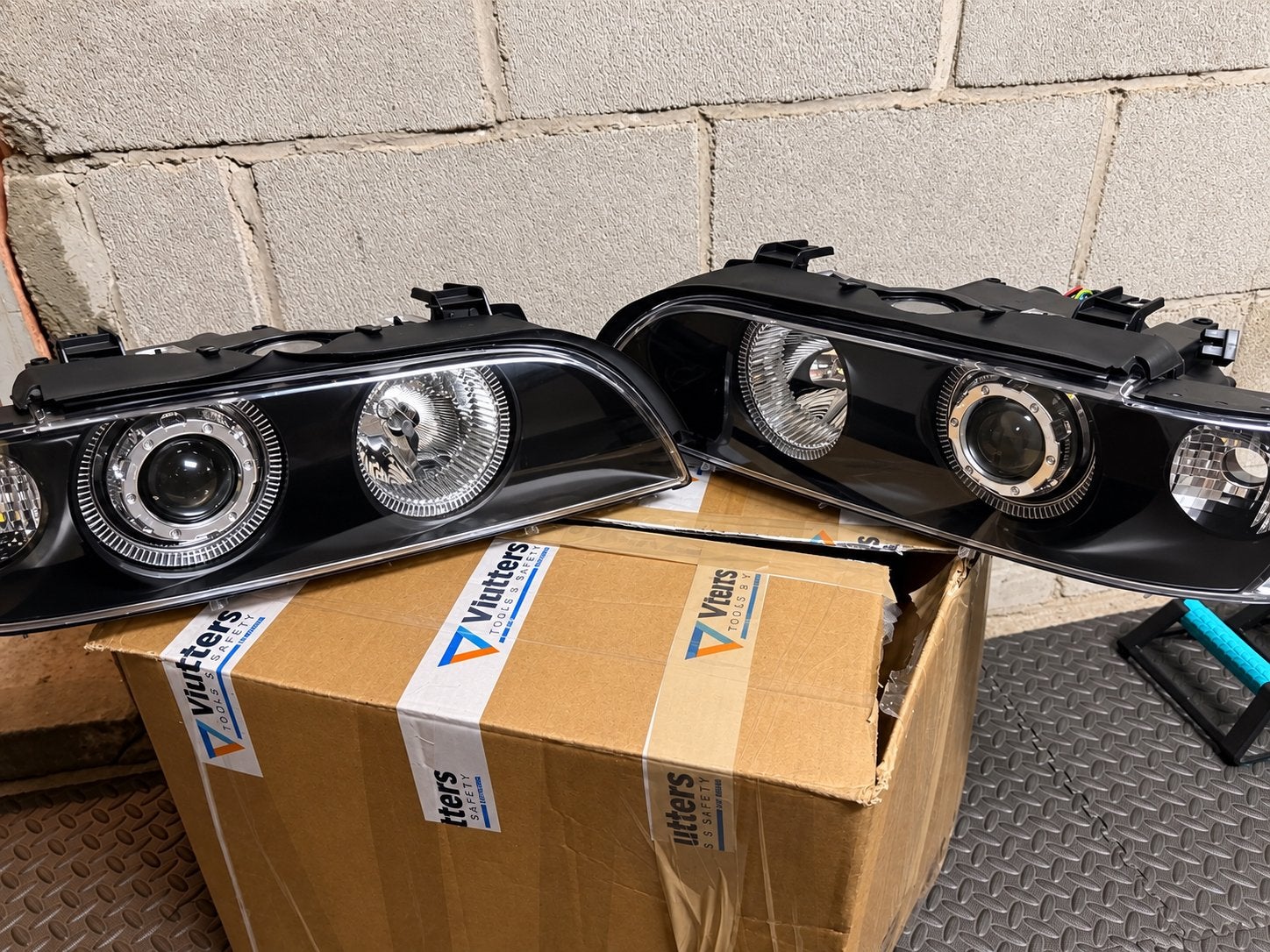 Bmw e39 angle eyes black koplampen nieuw!, Auto-onderdelen, Ophalen of Verzenden, Nieuw, BMW