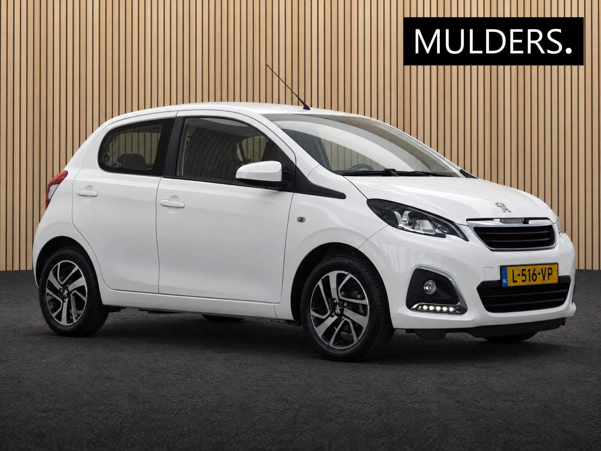 Peugeot 108 1.0 e-VTi Allure | Camera/Carplay/Android/Climat, Auto's, Voorwielaandrijving, 12 maanden, Stof, Gebruikt