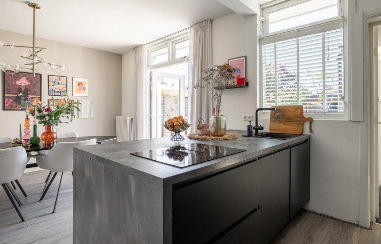 Net Kookeiland te koop, Huis en Inrichting, Keuken | Complete keukens, Gebruikt, Overige typen, Zwart, Kunststof, Greeploos, Ophalen
