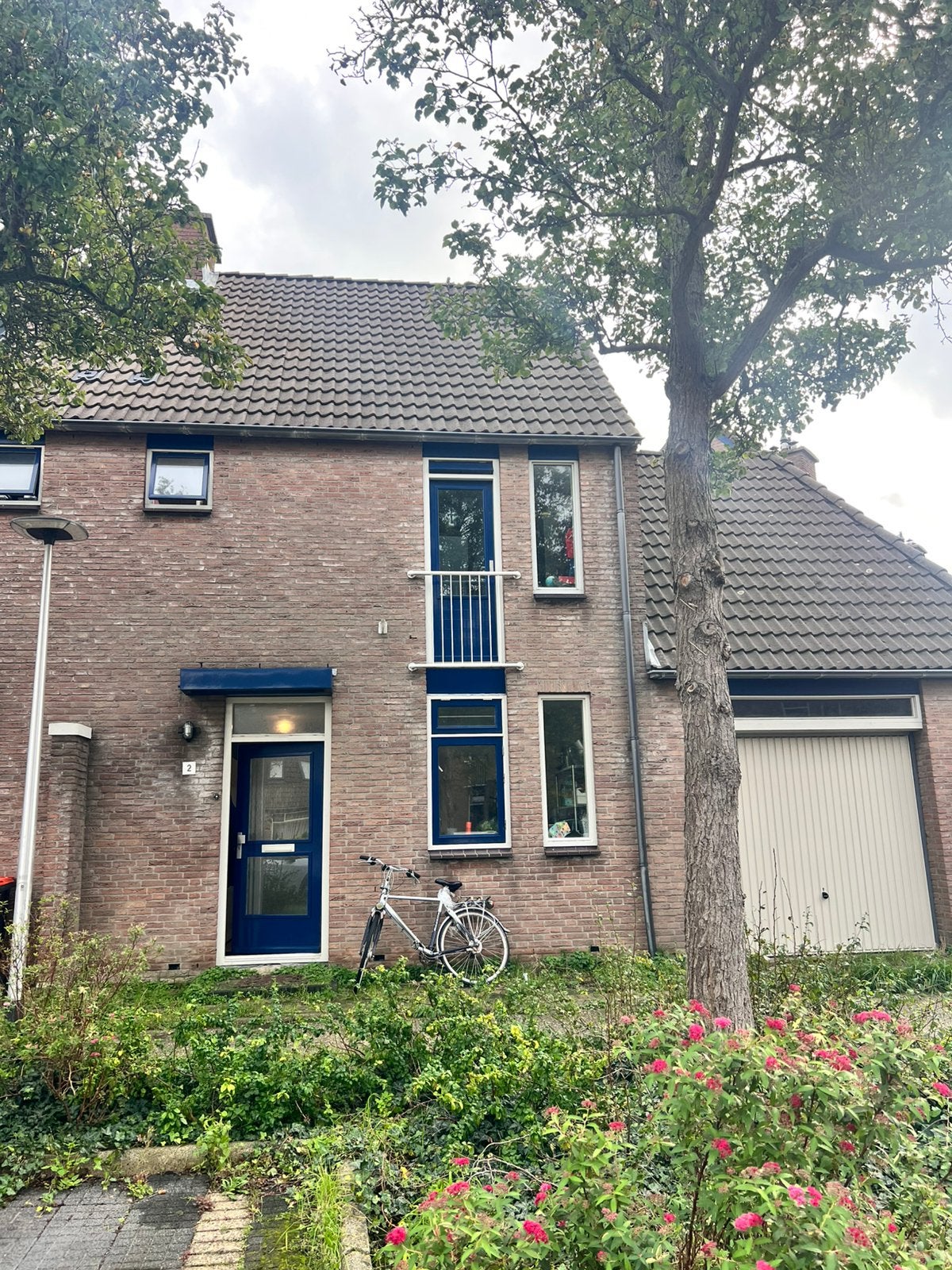 Eengezins Woning met 4 slaapkamers (BESCHIKBAAR PER 1 DEC), Huizen en Kamers, Via bemiddelaar, Sassenheim, Hoekwoning, 4 kamers