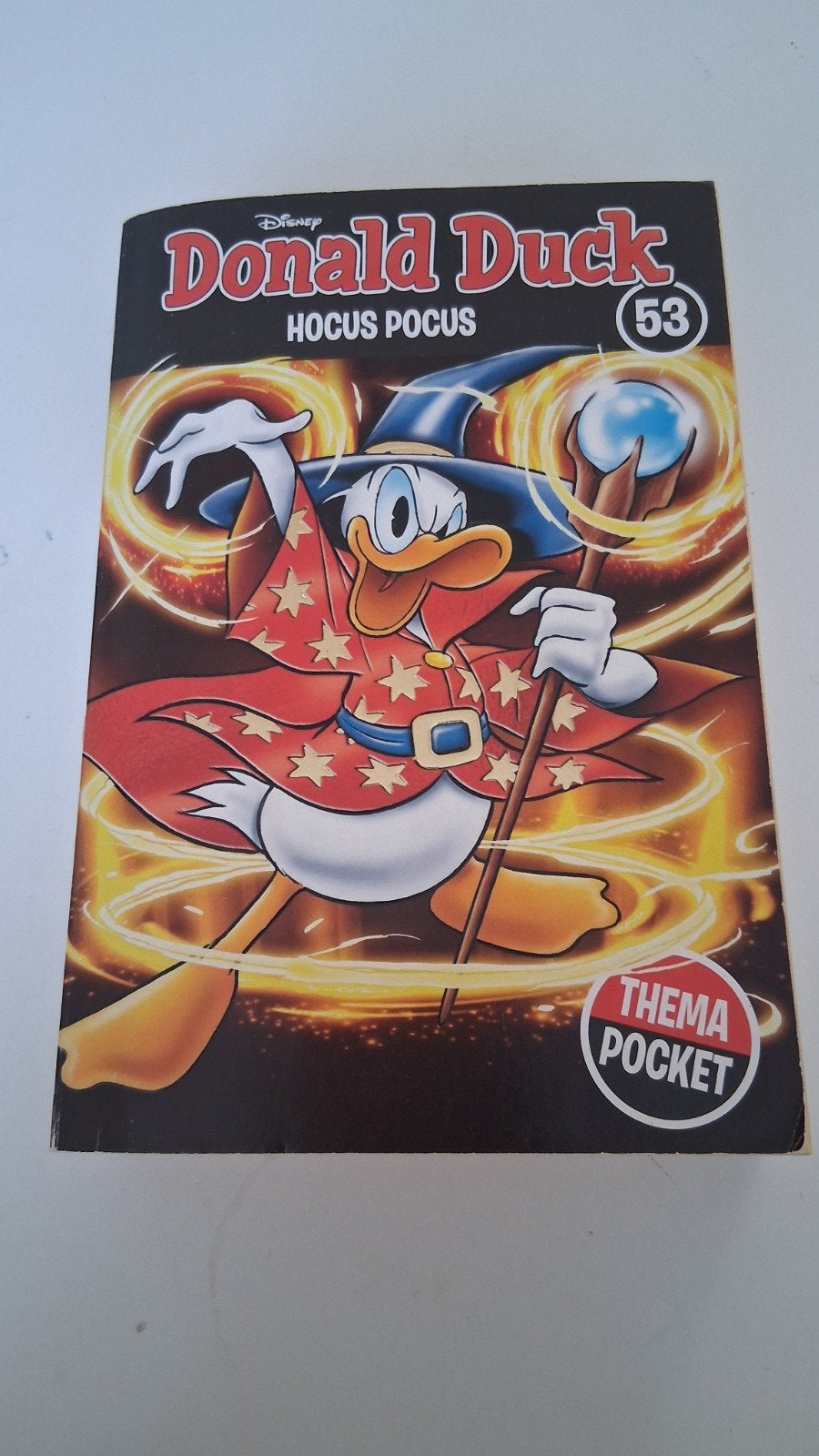Donald Duck Hocus Pocus (53) - Thema Pocket, Eén stripboek, Ophalen of Verzenden, Gelezen, Walt Disney