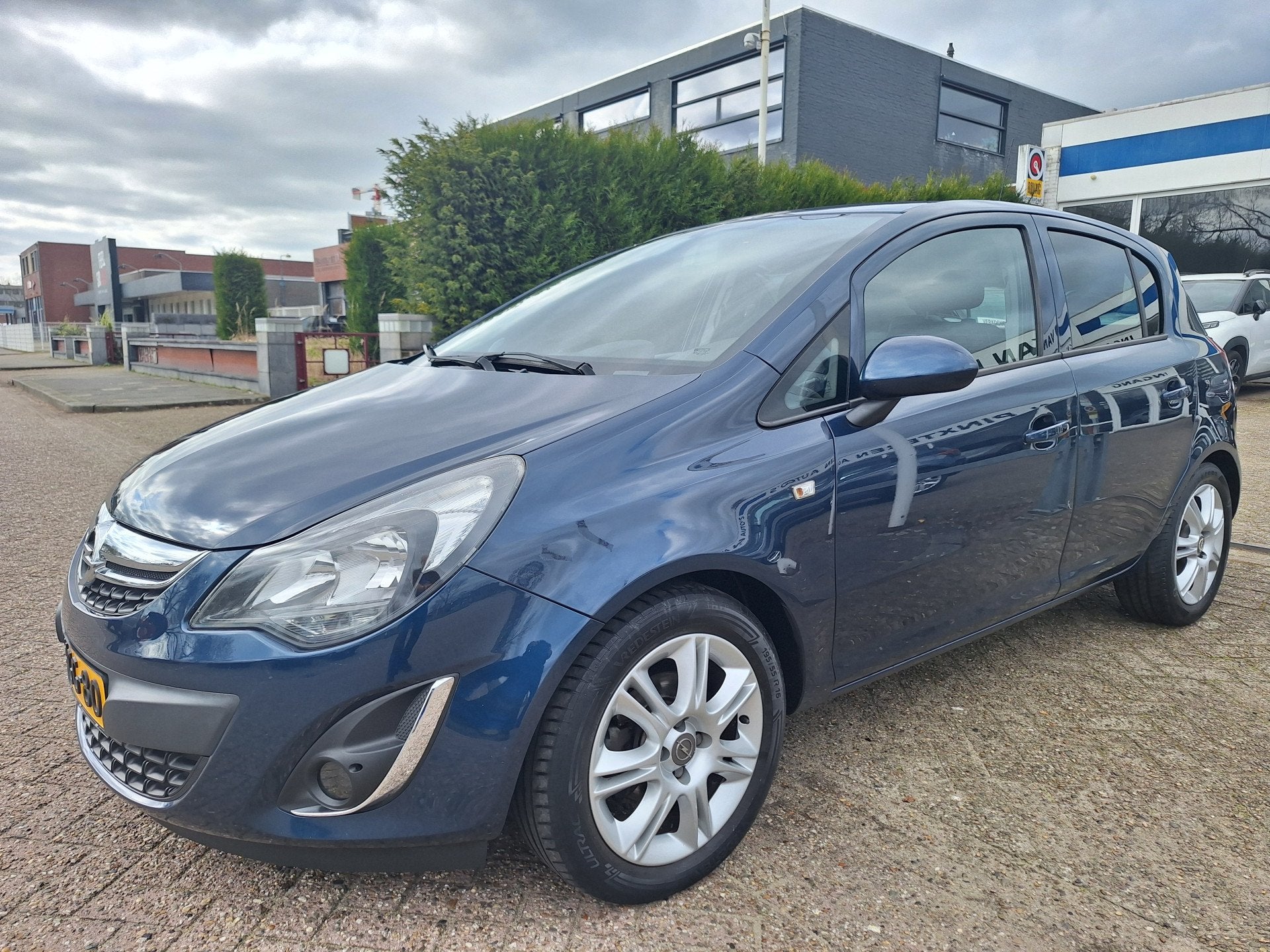 Opel Corsa 1.4-16V BlitZ (bj 2014), Auto's, Voorwielaandrijving, Euro 5, Gebruikt, 4 cilinders