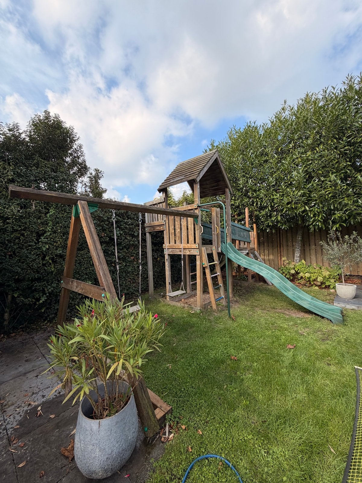 Jungle gym speeltoestel met glijbaan en schommels, Ophalen of Verzenden, Gebruikt, Glijbaan