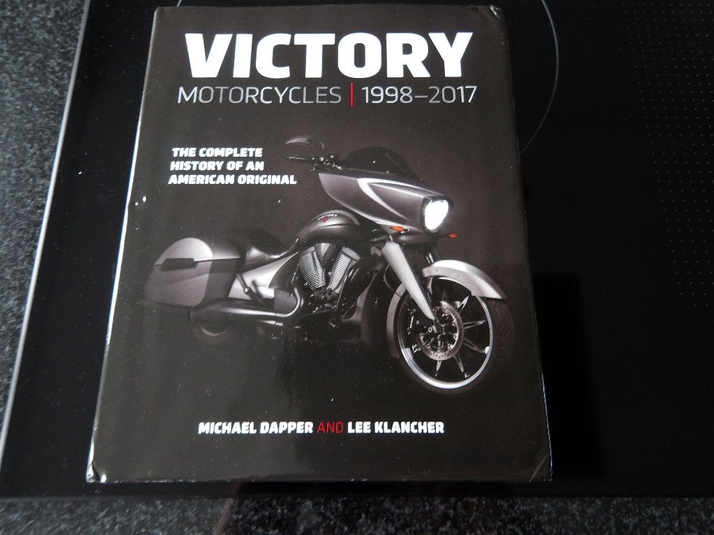 Victory Motorcycles 1998-2017 - Boek, Ophalen of Verzenden, Zo goed als nieuw, Michael Dapper en Lee Klancher, Algemeen