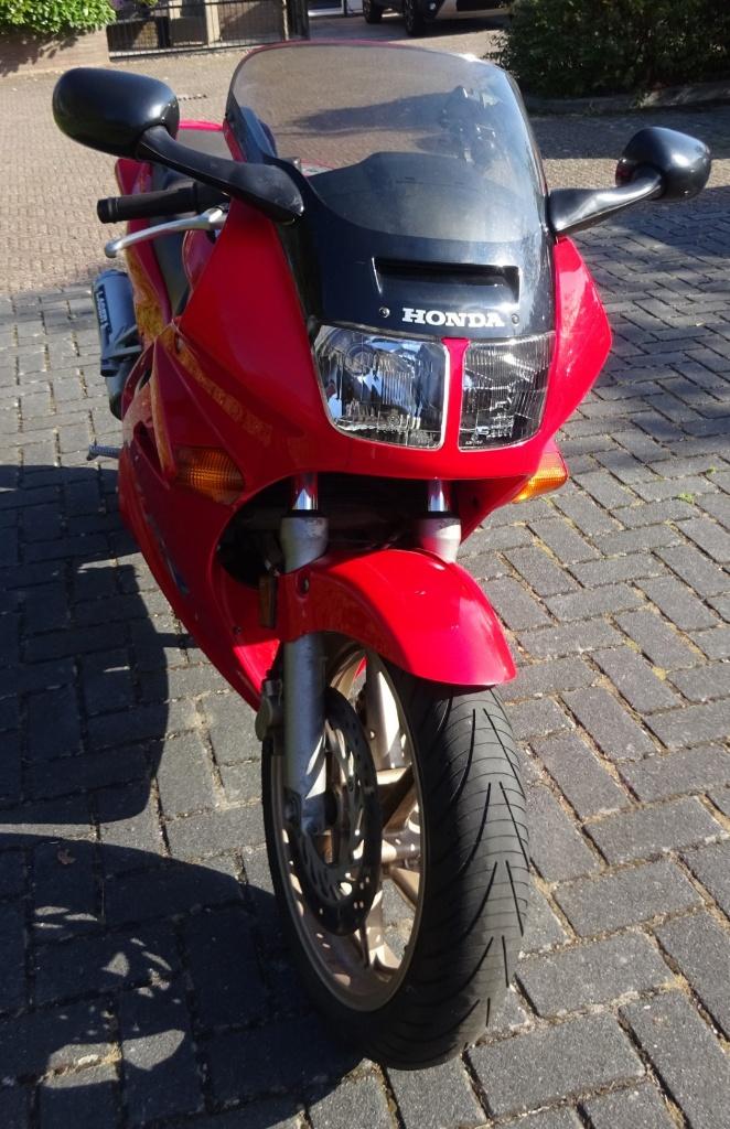 Honda VFR 750, 750 cc, Sportuitlaat, 4 cilinders, Motorrijbewijs A