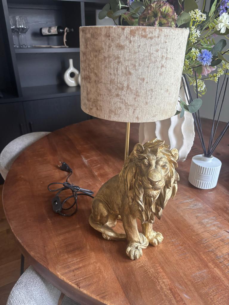 Gouden Leeuw Tafellamp met Velours Kap, Ophalen, Gebruikt, Metaal, 50 tot 75 cm