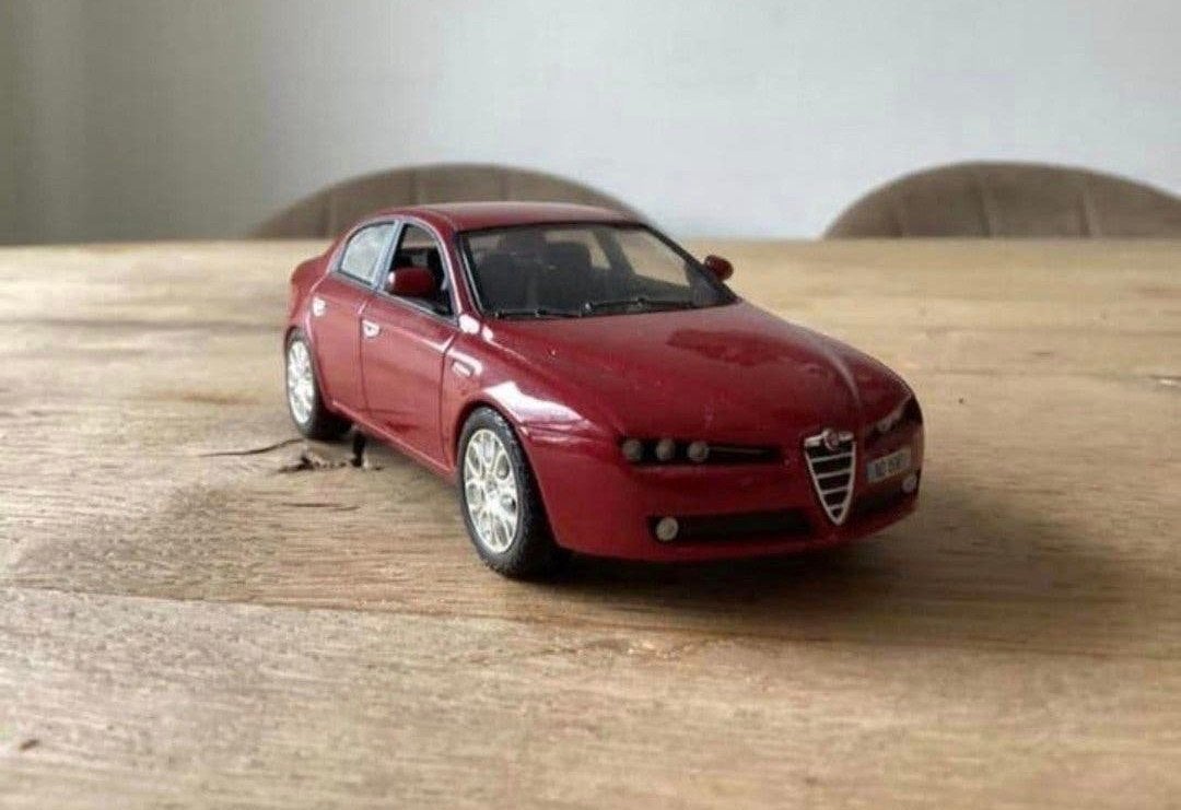 Norev Alfa Romeo 159 – schaal 1:43 – rood – ca. 2005, Hobby en Vrije tijd, Ophalen of Verzenden, Zo goed als nieuw, Auto, Norev