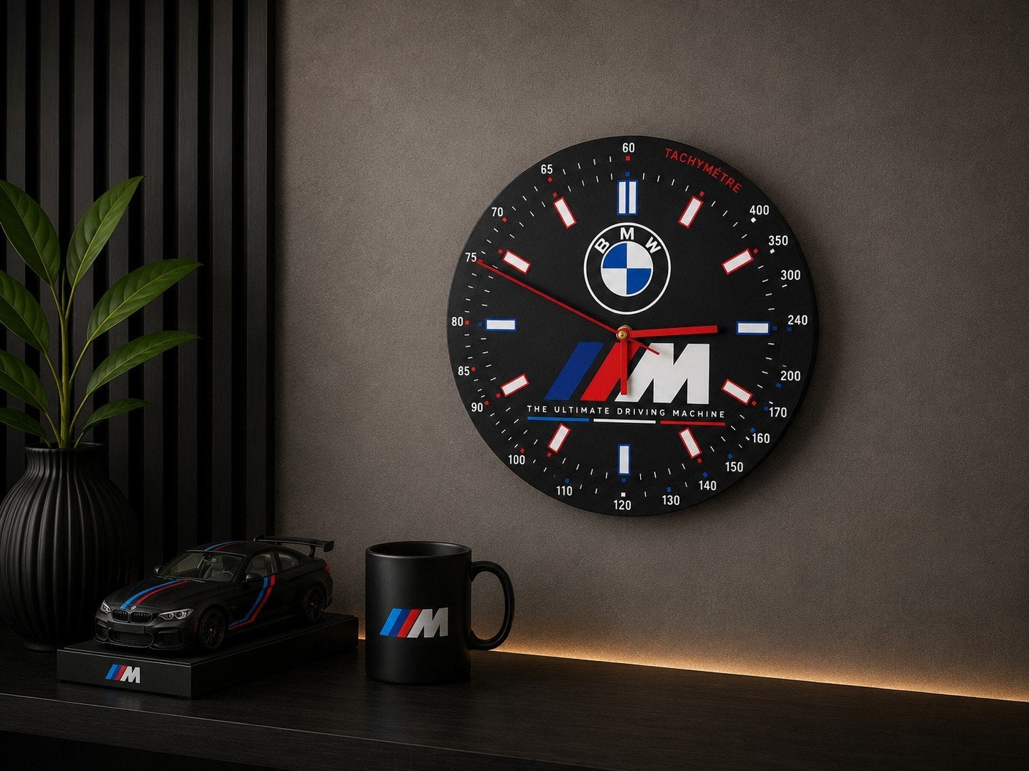 Unieke BMW Klok met Sfeervolle Verlichting, Analoog, Nieuw, Ophalen of Verzenden, Overige merken