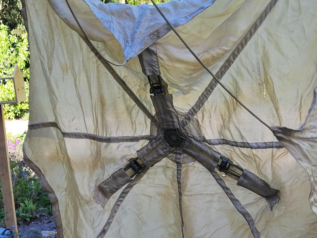 Auxilliary of pilot (hulp) parachute WO2, Verzamelen, Ophalen of Verzenden, Luchtmacht, Nederland, Overige typen
