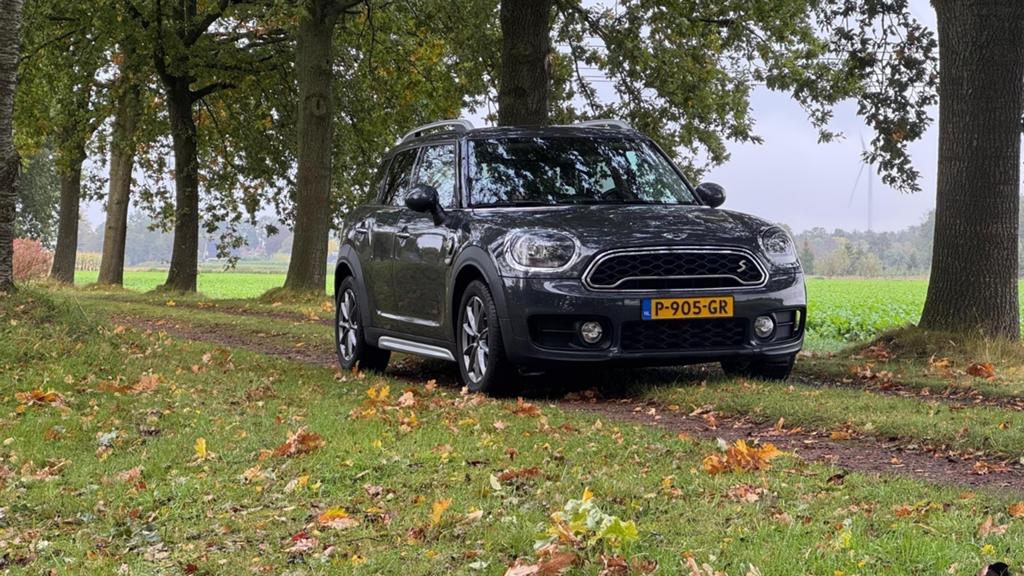 Mini Countryman 1.5 E 224pk All4 Aut. 2017 Grijs, Auto's, Automaat, 136 pk, Vierwielaandrijving, 93 €/maand
