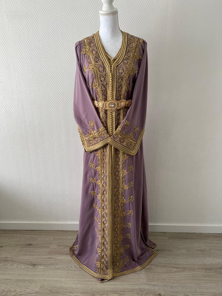 Te huur: Lila Takshita (Maat M/L), Kleding | Dames, Overige typen, Paars, Gedragen, Ophalen