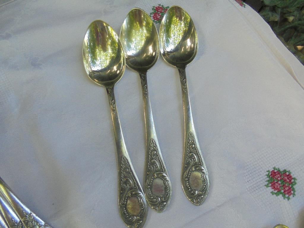 3 grote / Diner lepels sierlijk bewerkt barok / rococo stijl, Antiek en Kunst, Ophalen of Verzenden